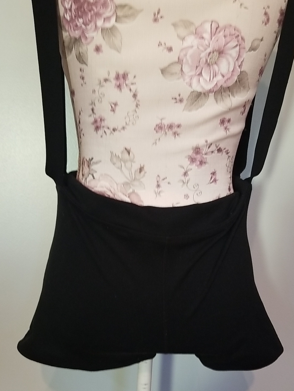 Fabletics Black Active Shorts - Picture 6 of 8